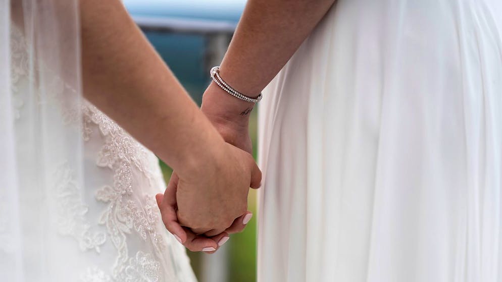 Gleichstellung. Jetzt dürfen auch Schwule und Lesben in der Schweiz heiraten