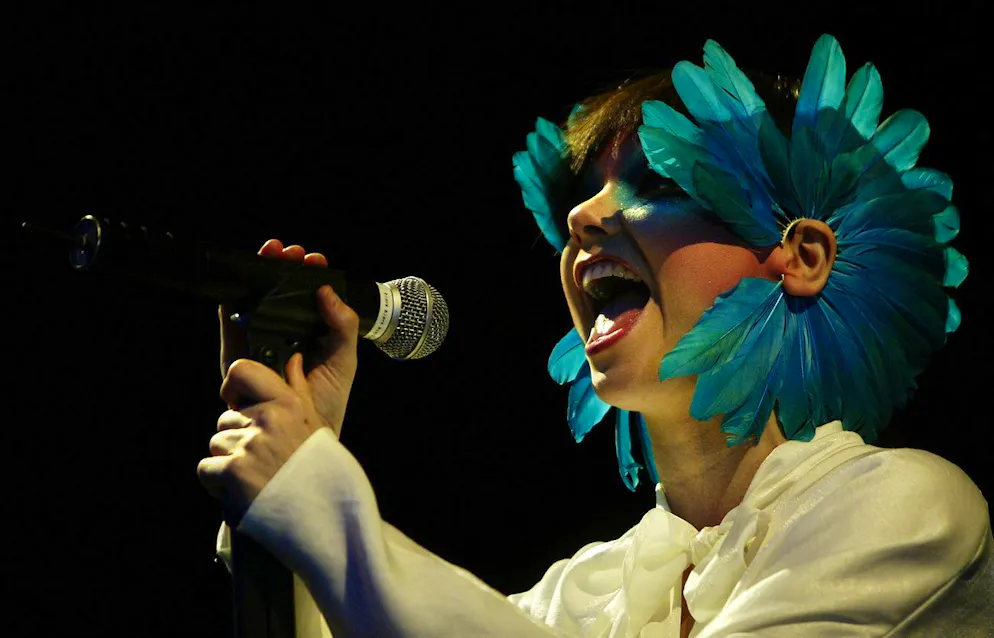 Björk mag Champagner.