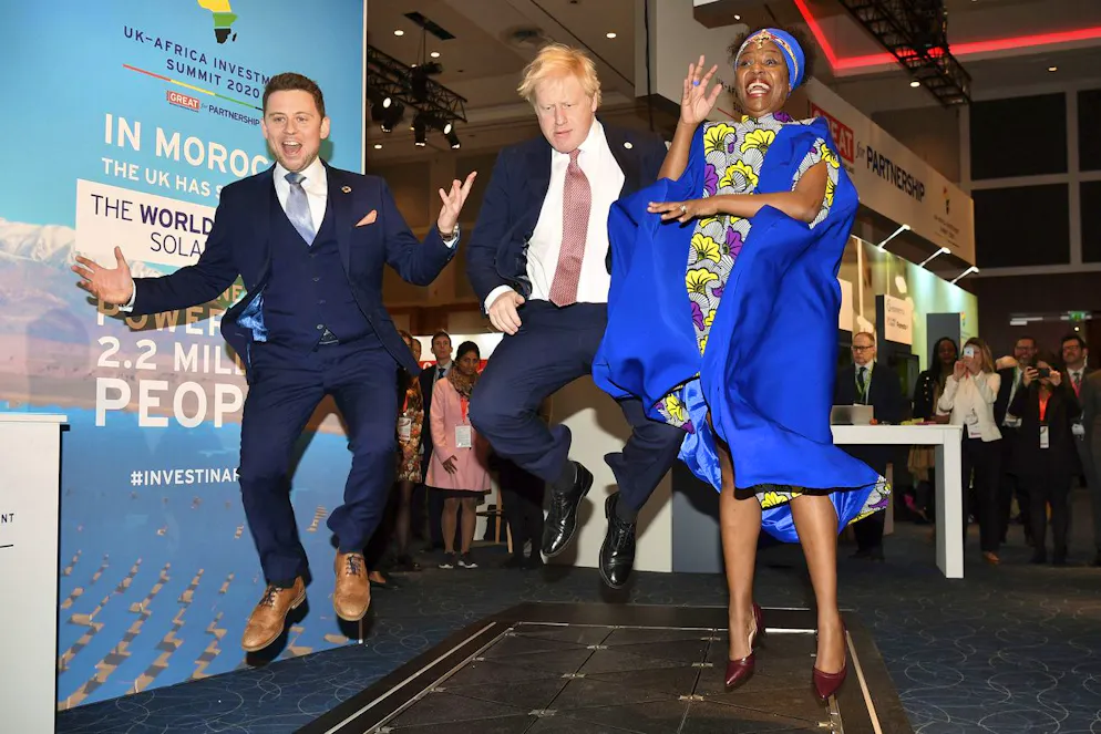 Best of Boris Johnson. Manchmal springt Johnson auch vor Freude in die Luft. Oder zumindest für die Kameras. 