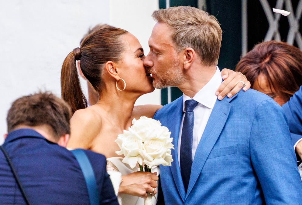 Hochzeitsmarathon: Der deutsche Finanzminister Christian Lindner hat  geheiratet | blue News