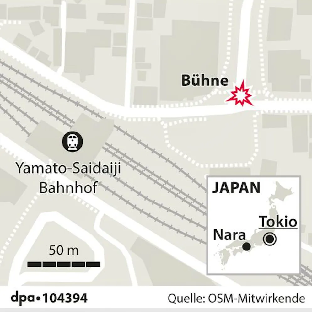 Japans Ex-Regierungschef Shinzo Abe nach Attentat gestorben. Abe hatte seine Rede vor einem Bahnhof in Nara gehalten.