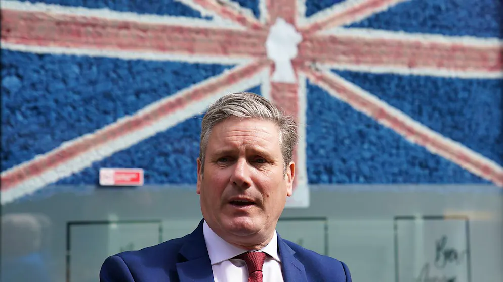 ARCHIV - Der britische Labour-Vorsitzende Keir Starmer auf der Wahlkampftour zu den Nachwahlen in Wakefield. Starmer will sein Land nicht in die Europäische Union zurückführen. Foto: Peter Byrne/PA Wire/dpa