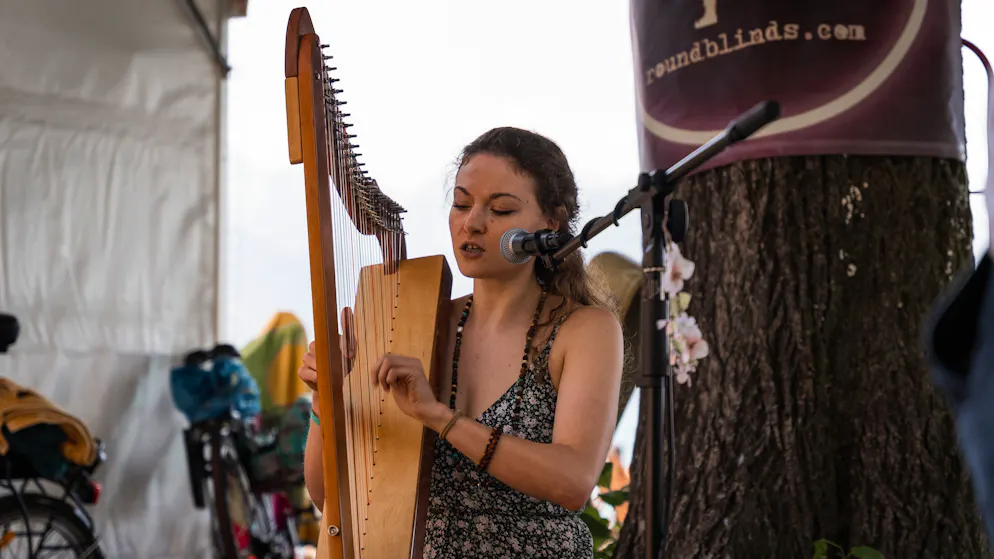 Die härteste Bühne der Welt. So viel verdienen die Strassenmusiker*innen in Montreux
