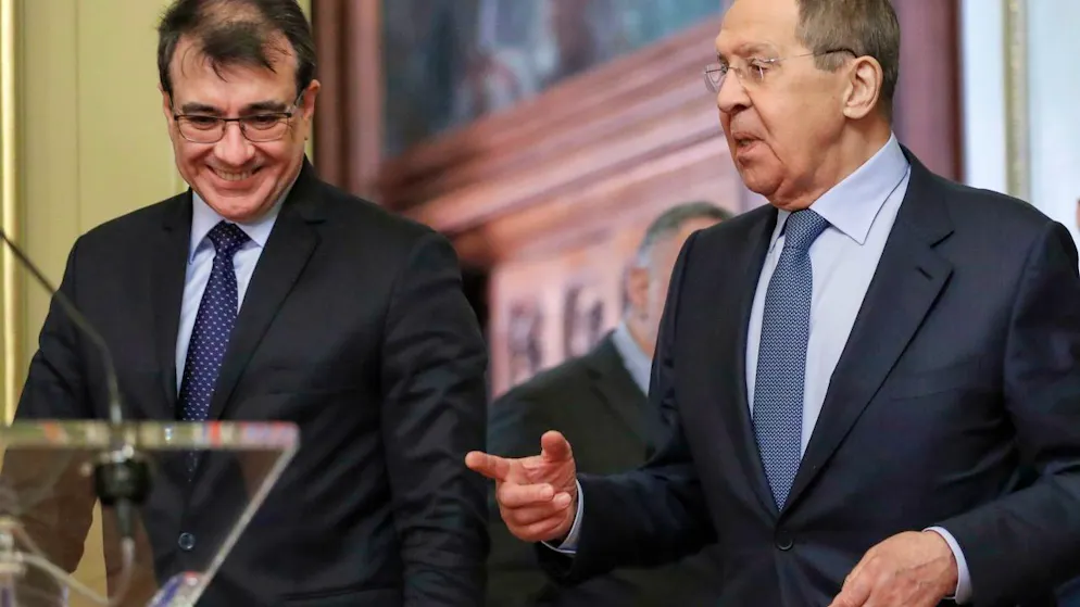 ARCHIV - Sergej Lawrow (r), Außenminister von Russland, und Carlos Franca, Außenminister von Brasilien, kommen nach gemeinsamen Gesprächen zu einer Pressekonferenz. Foto: Shamil Zhumatov/Pool Reuters/AP/dpa