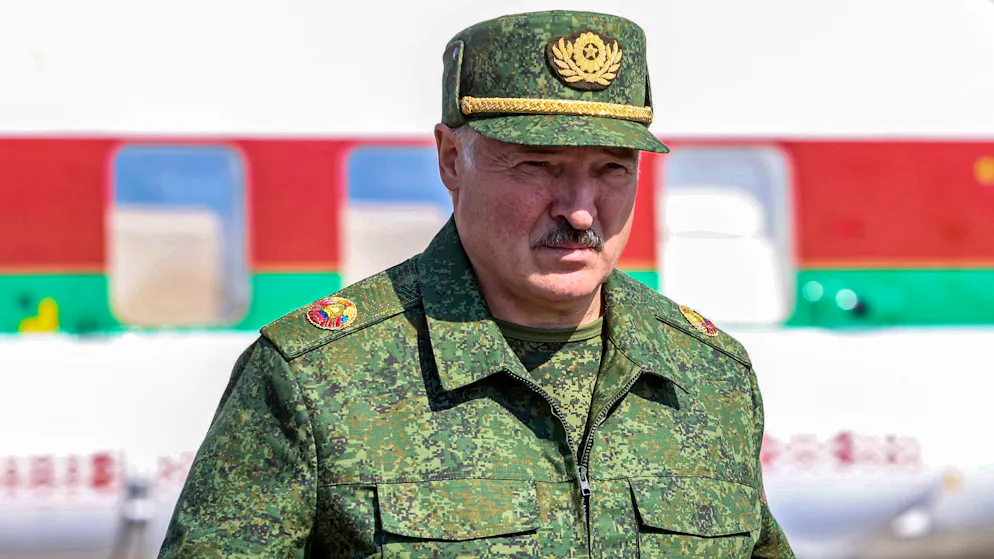 Alexander Lukaschenko ist von Wladimir Putin abhängig und bedankt sich für dessen Gunst mit militärischen Gegenleistungen.