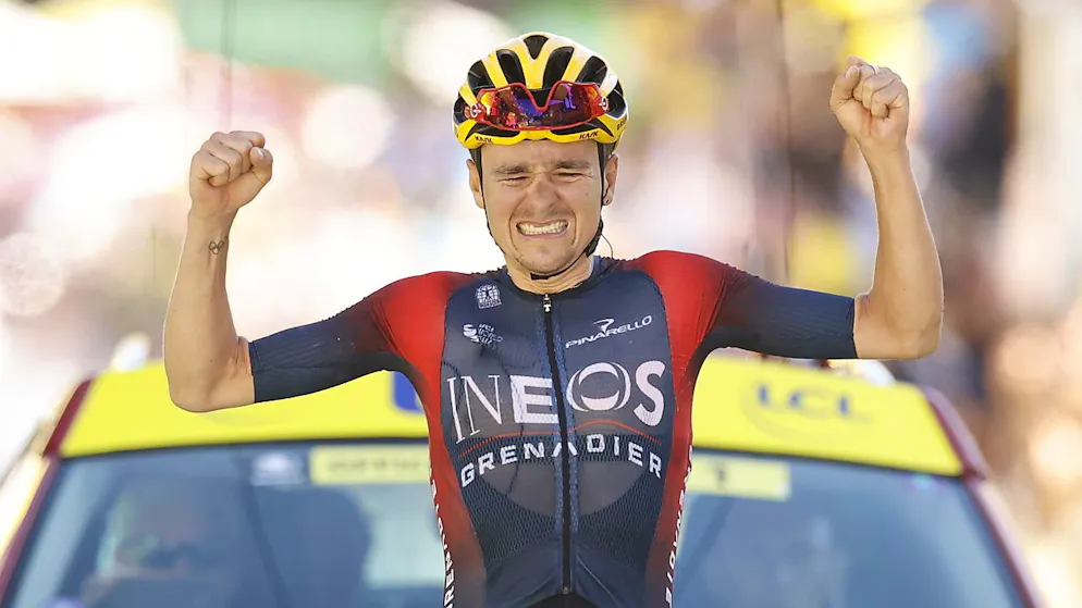 Pidcock Sieger auf der Alpe d'Huez – Vingegaard weiter in Gelb - Gallery. Tom Pidcock erreichte die Alpe d'Huez als Solosieger mit 48 Sekunden Vorsprung auf den zweitklassierten Südafrikaner Louis Meintjes