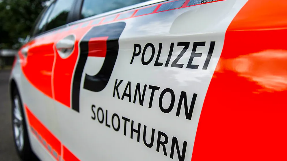 In der Nacht auf Sonntag fuhr eine Frau in eine Trafostation und wurde verletzt in ein Spital gebracht. (Archivbild)