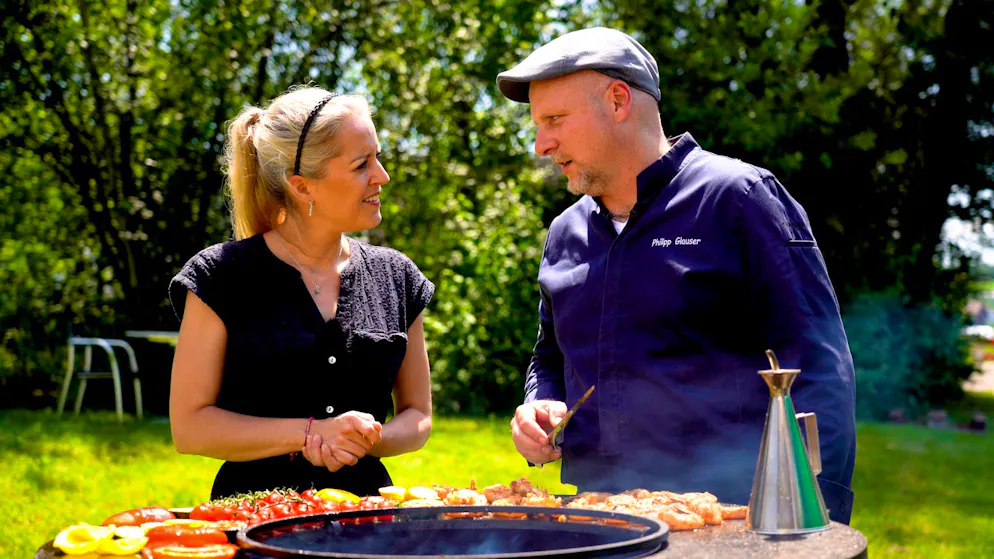 So schmeckt der Sommer, Teil 2/4. Auch Salat und Dessert können auf den Grill