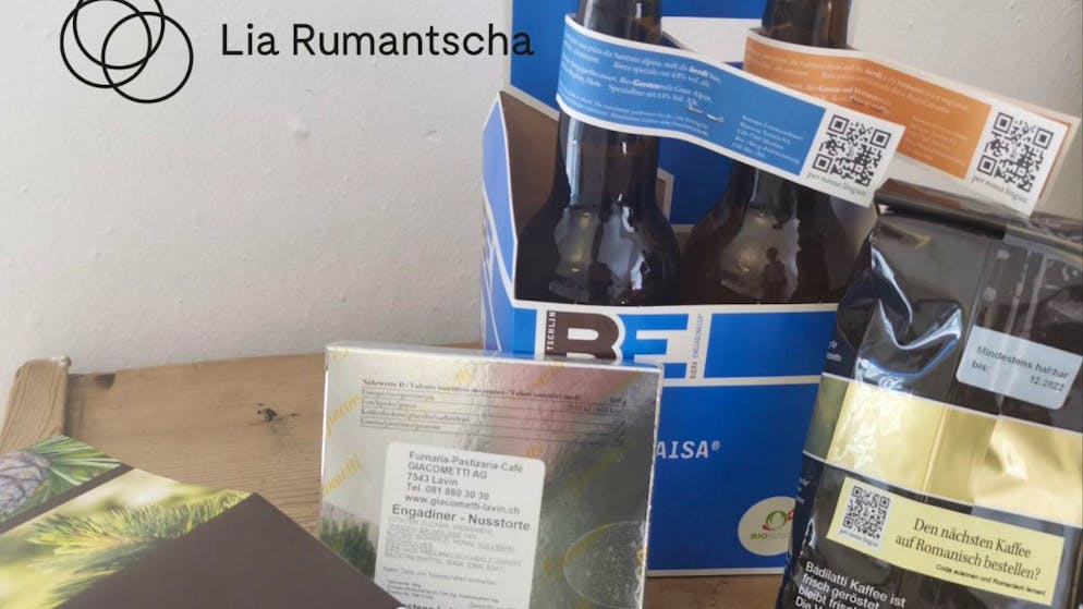 Occorre scansionare il codice QR sulle etichette di una decina di prodotti di aziende romance. Poi bisogna leggere, ascoltare ed esercitare per imparare i rudimenti della quarta lingua nazionale svizzera.