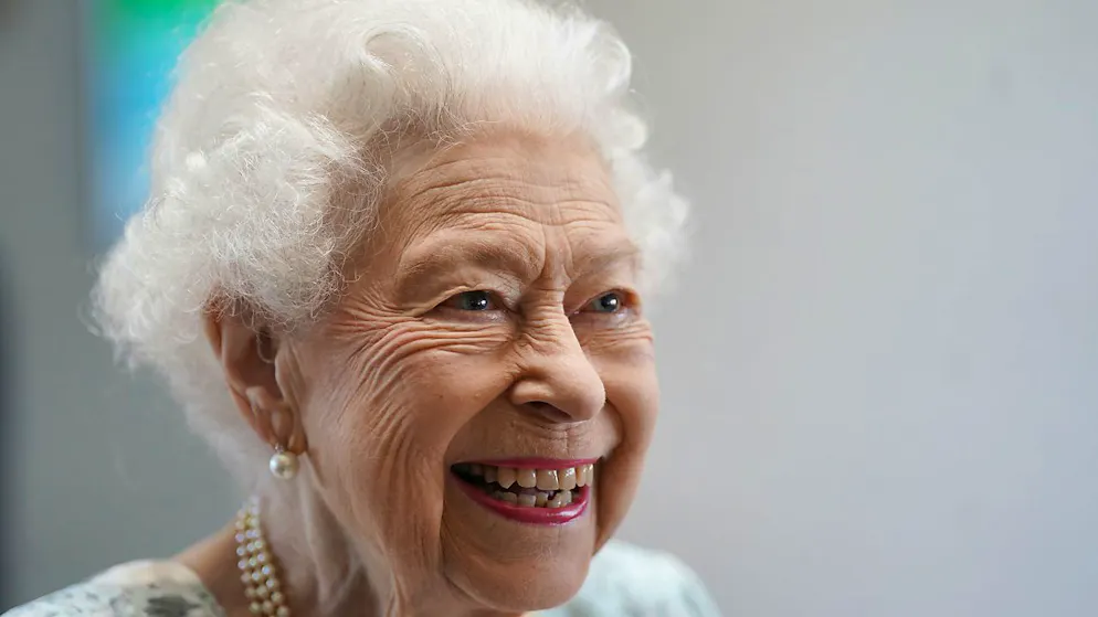 Fällt der Besuch aus der Downing Street in diesem Jahr aus? Traditionell lädt die Queen die Regierungschefin bzw. den Regierungschef des Vereinigten Königreichs im Sommer für einige Tage auf den königlichen Landsitz ein. Foto: Kirsty O'connor/PA Wire/dpa