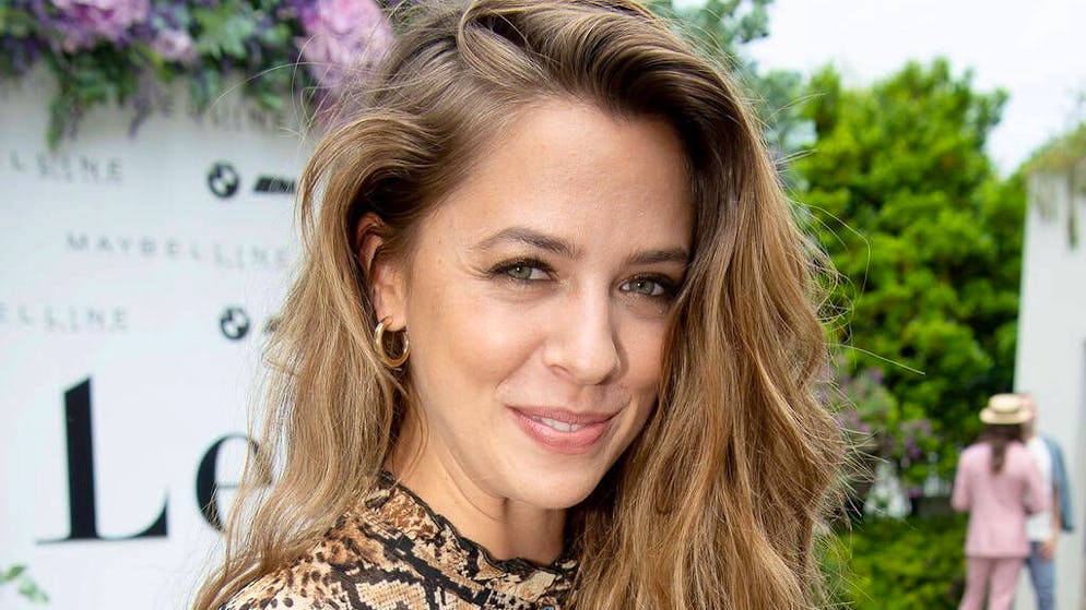 Alles wegen Dieter Bohlen. Vanessa Mai schloss sich weinend auf dem WC ein