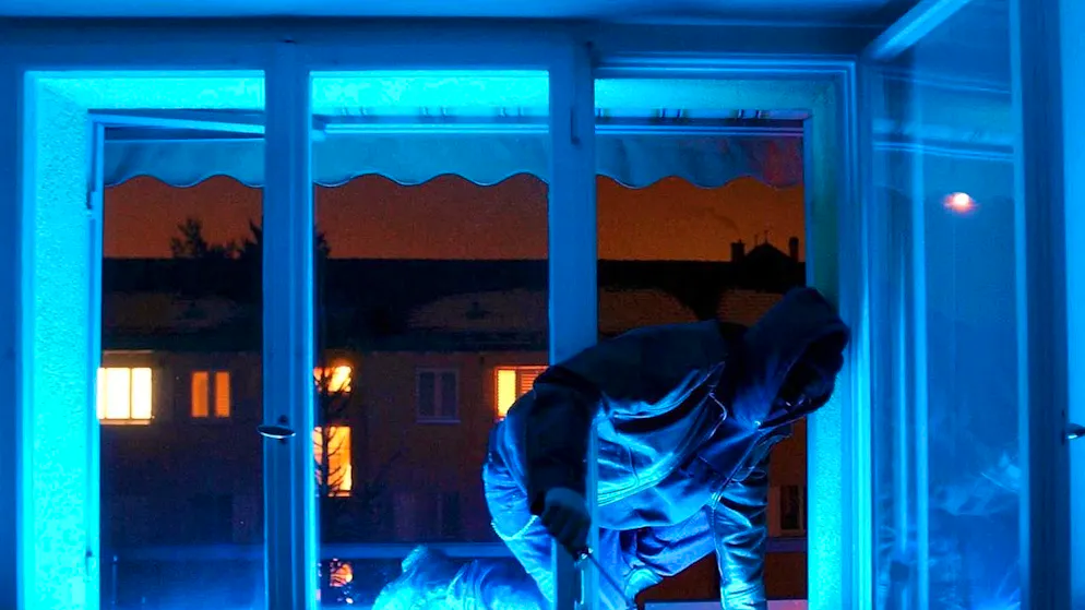 Sechsmal wollten die jungen Männer in in Uster einen Laden einbrechen, vier Mal waren sie erfolgreich, zweimal blieb es beim Versuch.