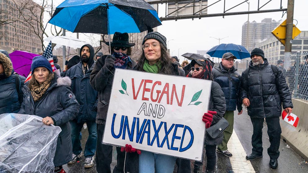 Kontroverse Dating-Plattform. «Tinder für Impfgegner» entblösst Nutzerdaten