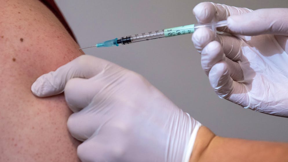 Nebenwirkungen nach Covid-19-Impfung. Bund zahlt Impfgeschädigten bis heute keine Genugtuung