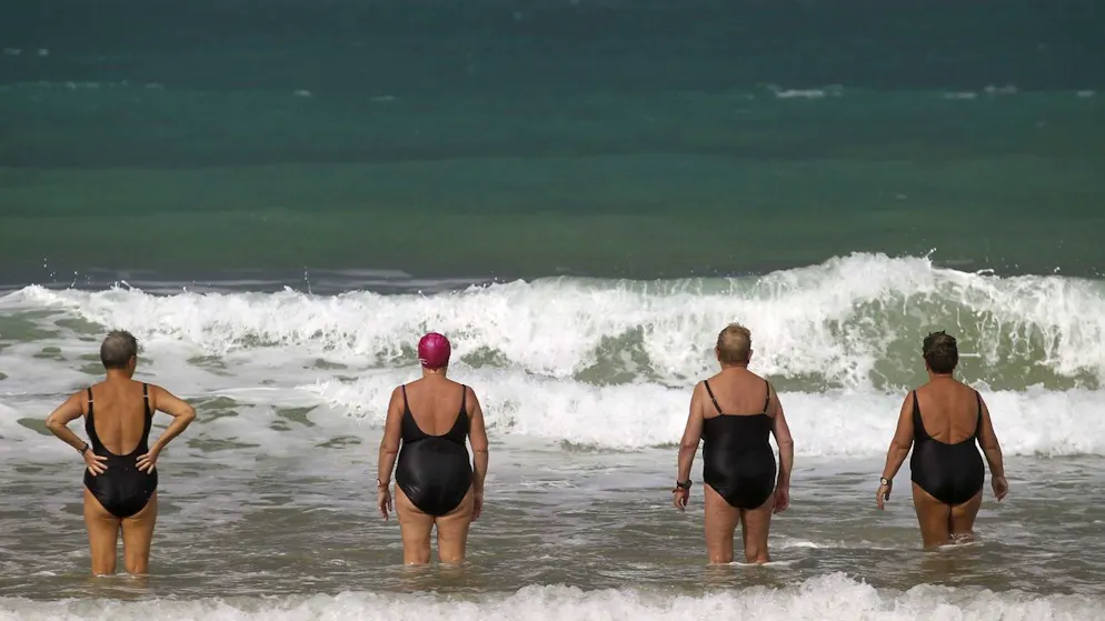 Mit einer Kampagne setzt die spanische Regierung gegen Online-Körperkult und Body-Shaming am Strand ein Zeichen. (Archiv)