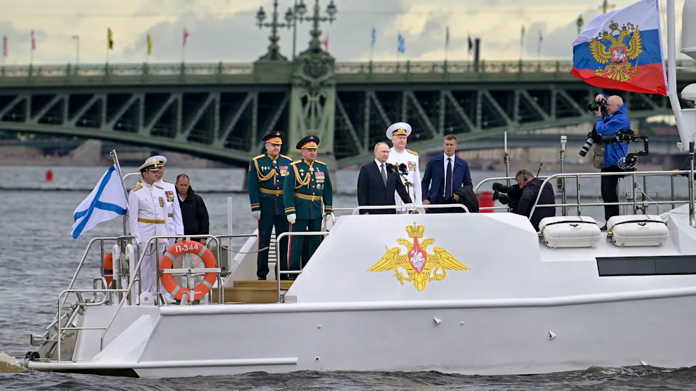 Übersicht. Putin setzt Marine-Doktrin in Kraft +++ Selenskyj will den Donbass evakuieren