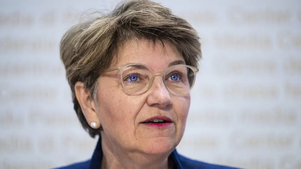 Bundesrätin Viola Amherd betont den Wert von Demokratie und Rechtsstaat in der Schweiz.