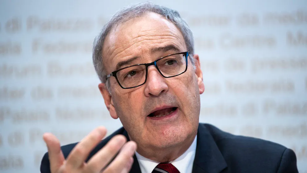 Der seit 2015 amtierende Bundesrat Guy Parmelin (Foto). besann sich in seiner Rede auf die «Schweizer» Werte und die Absicht, den Zusammenhalt zu fördern. Die gegenwärtig schwierigen Zeiten würden zeigen, «dass es Leute gibt, die es gut meinen, die Verantwortung übernehmen und die Solidarität beweisen. Das allein ist schon tröstlich.»