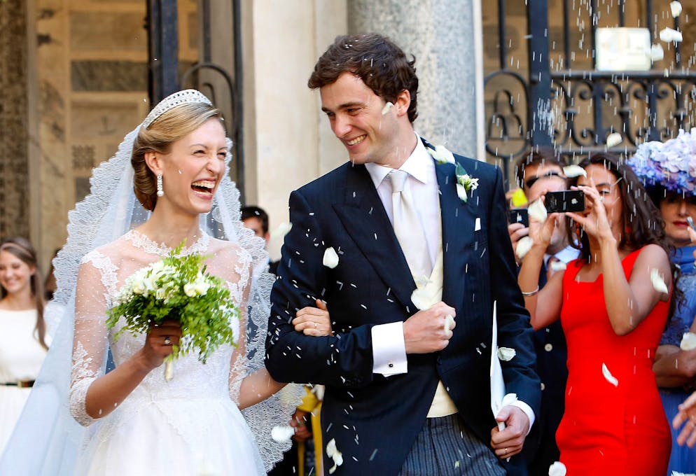 So lebt der belgische Royal mit seiner Familie in Basel. Amedeo und Elisabetta. haben 2014 geheiratet. Das Paar lebte zunächst auf Schloss Laeken im Norden von Brüssel.