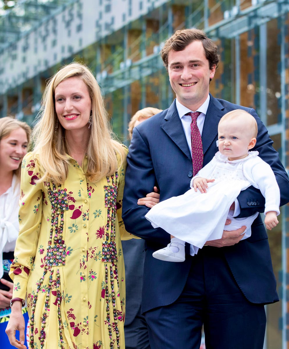 So lebt der belgische Royal mit seiner Familie in Basel. Ein Jahr nach der Geburt von Tochter Anna Astrid (Bild) im Mai 2017 zog die Familie nach Basel. Zwei Jahre später kam Sohn Maximillian auf die Welt.