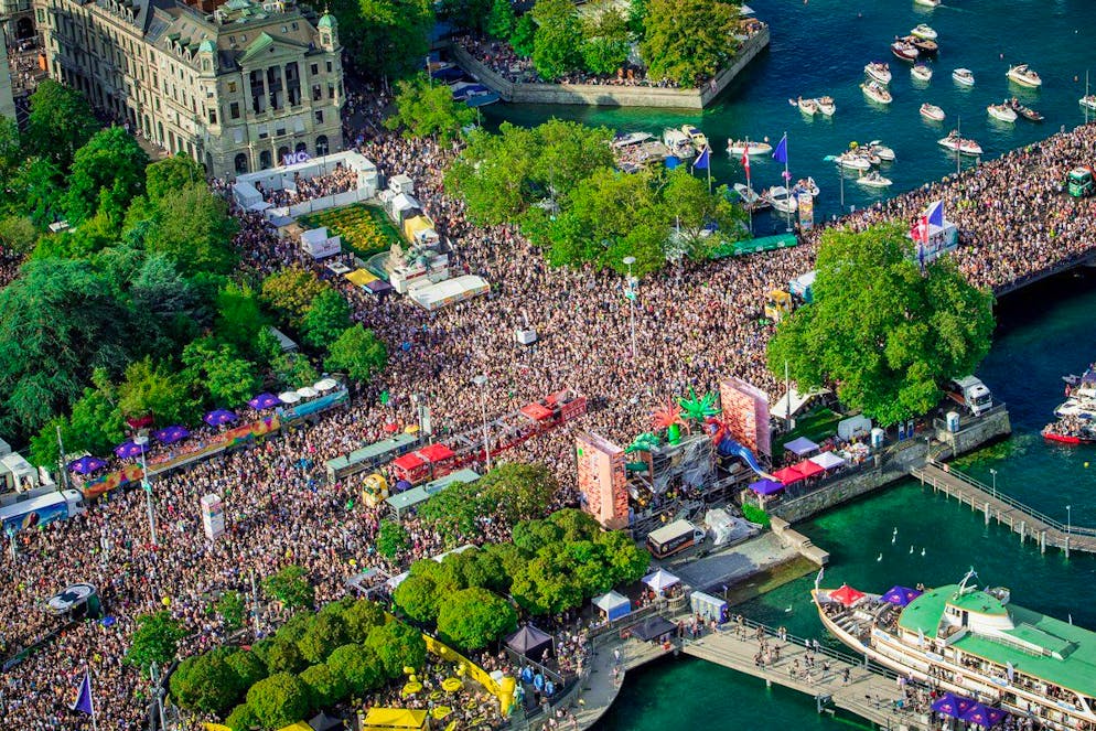 Street Parade Zürich 2018 & 2019. Wenn die Street Parade ruft, lässt sich das Partyvolk nicht zweimal bitten. (Archivbild)