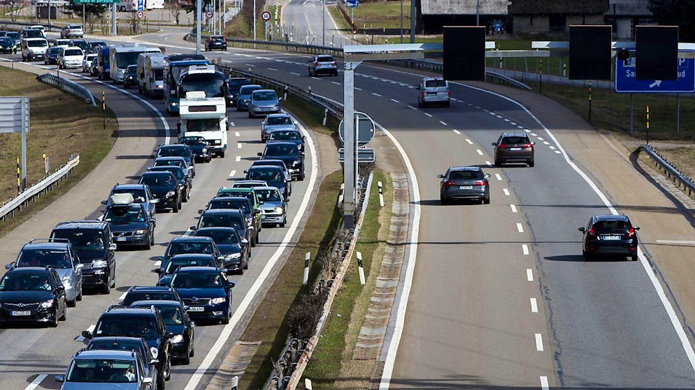 Code al San Gottardo dovute a un frontale.