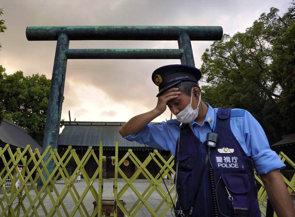 Selon les principaux médias japonais, citant des responsables de la police, l'officier en question est sorti boire un verre avec des collègues et s'est endormi dans la rue alors qu'il rentrait chez lui. (image d'illustration)