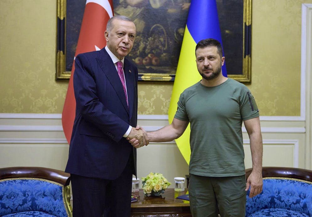 Il presidente ucraino Volodymyr Zelenskyy e quello turco Recep Tayyp Erdogan oggi, giovedì, a Leopoli