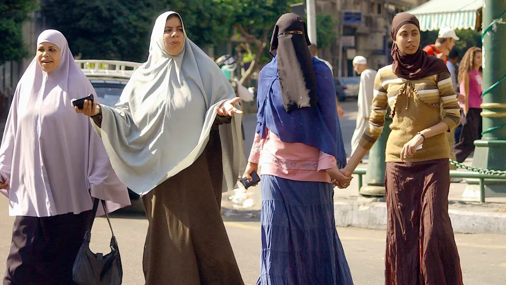 Ägypten. Erstmals fahren Frauen die Kairoer U-Bahn