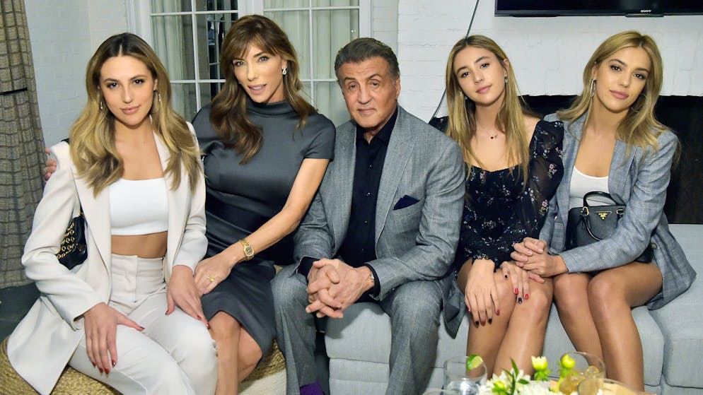 Strenger Sylvester Stallone. «Ich rufe meine Töchter auf Dates an – kein Mann ist gut genug»