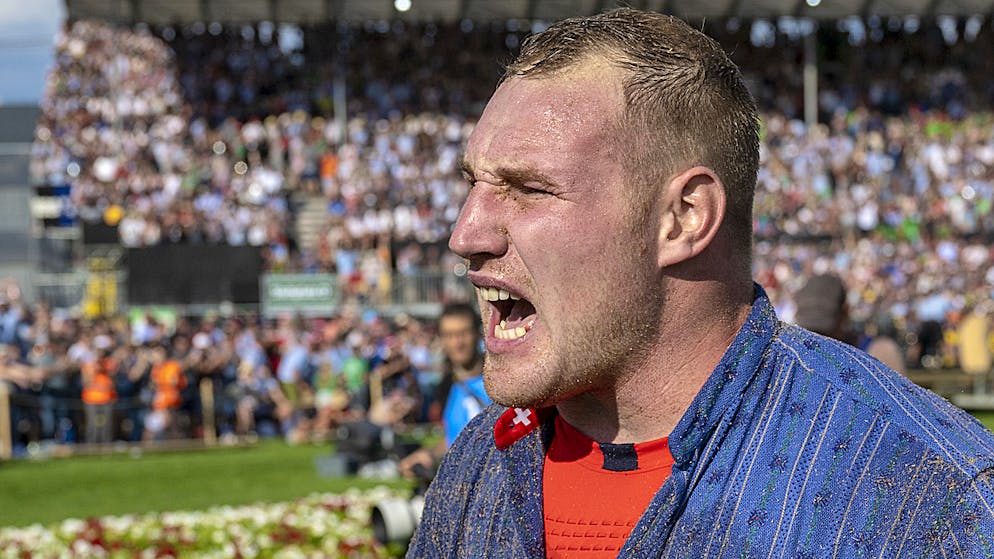 Die besten Bilder des Eidgenössischen. Wicki jubelt nach seinem Sieg gegen Aeschbacher.