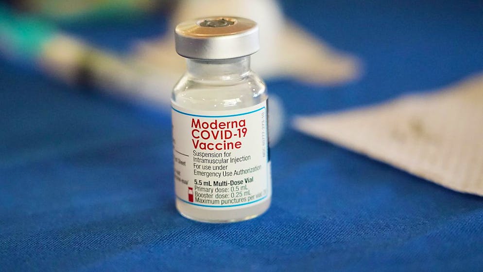 Rispetto al vaccino originale non si registrano grandi differenze per quanto riguarda gli effetti collaterali.