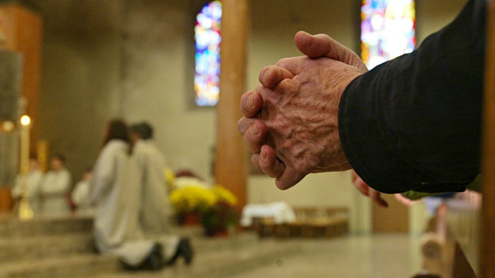 Les nouvelles générations se montrent de moins en moins croyantes en Suisse (Image symbolique).