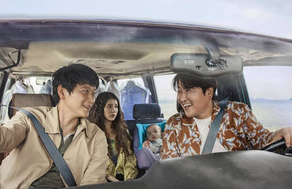 Die Film-Highlights am ZFF. Ungewöhnliches Familiendrama: Zwei Männer klauen im Film «Broker» ein Baby aus einer Babyklappe, um es an eine wohlhabende Familie zu verkaufen.