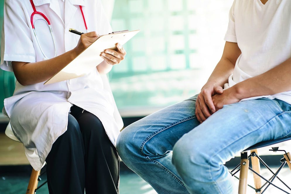 En France, où elle est autorisée depuis 2001, la vasectomie est longtemps restée extrêmement rare, à l'inverse de pays comme les Etats-Unis ou la Corée du Sud où elle est entrée dans les moeurs parmi d'autres méthodes de contraception (image symbolique).