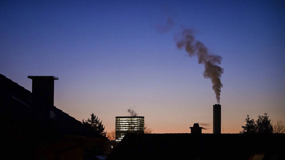 La production de chaleur, qu'elle soit destinée aux radiateurs, au chauffe-eau ou à la cuisson, pèse lourd dans la consommation d'énergie des ménages (ici une vue de Zurich).