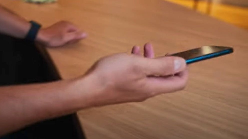 Riciclaggio. Ecco perché conviene restituire il vostro vecchio telefono