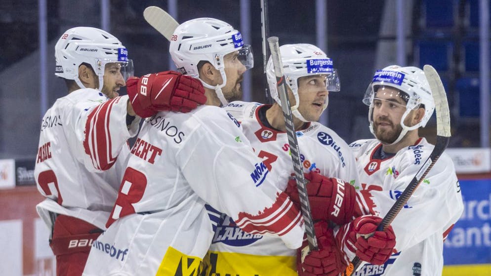 La joie des joueurs de Rapperswil-Jona, vainqueurs 4-1 à Kloten dimanche