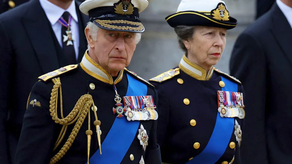 En images. Famille, têtes couronnées et dirigeants disent adieu à la reine