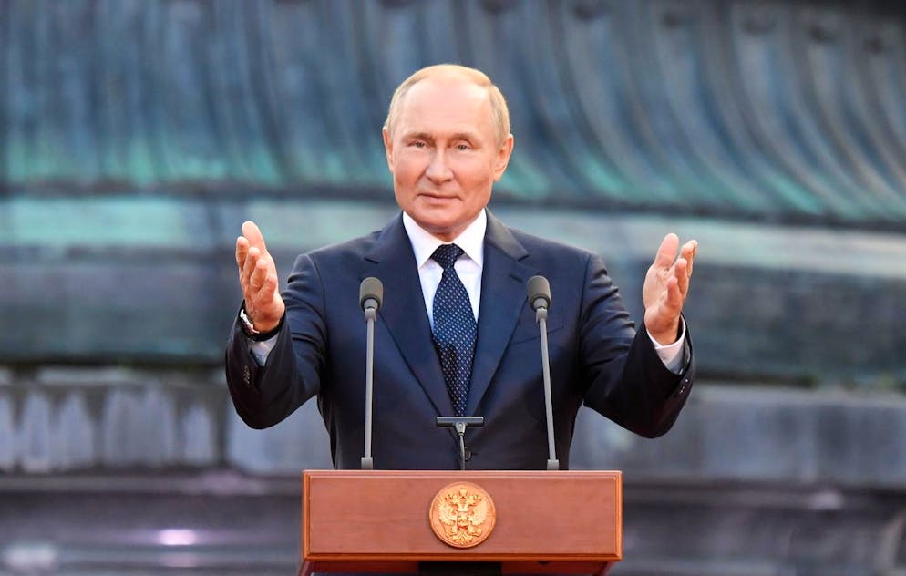 Der Schein trügt: Kremlchef Wladimir Putin steht mächtig unter Druck.