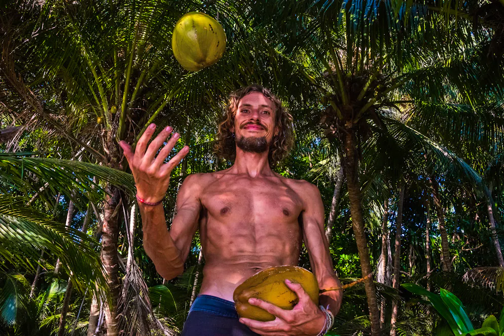 St. Galler Claudio Sieber ging auf Weltreise – und blieb. Claudio Sieber, hier auf einer Insel in Sumatra, ist seinem Fernweh gefolgt. 