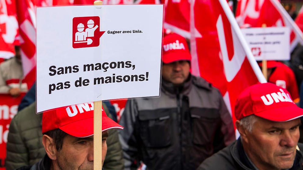 «Démanteler les conditions de travail». Maçons vaudois et fribourgeois annoncent une grève de deux jours