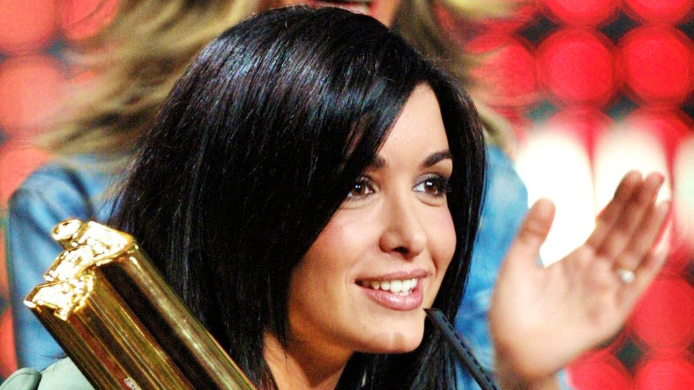 Jenifer had won the first edition of Star Academy.