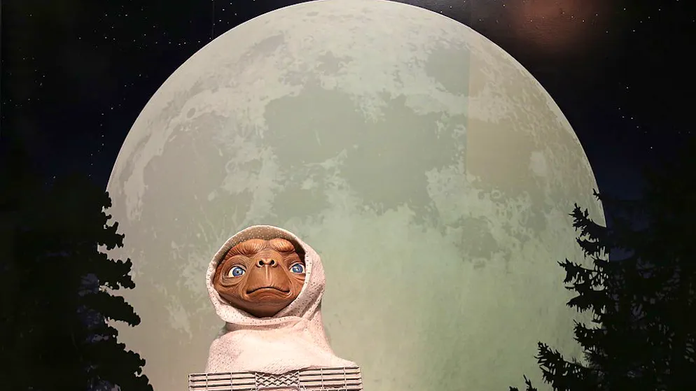 Hat E.T. Spuren auf dem Mond hinterlassen?