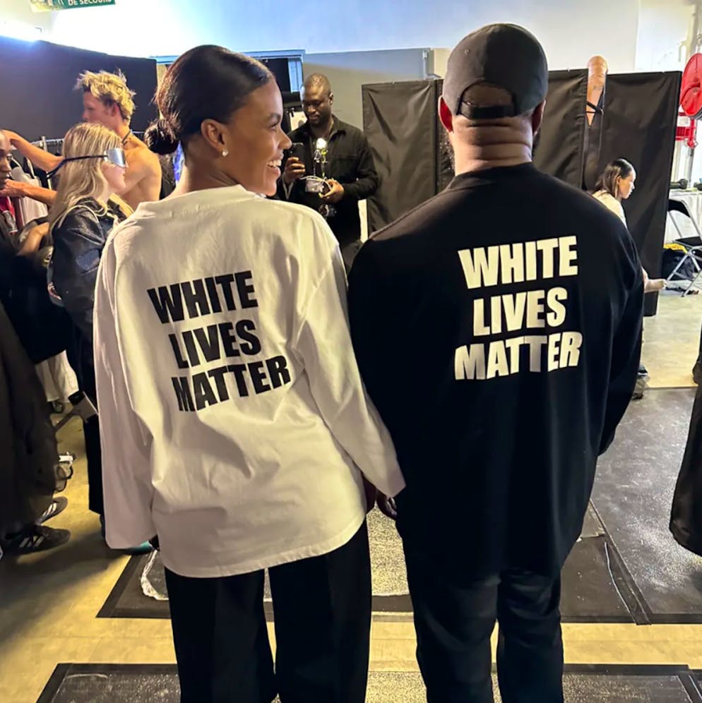 Adidas stellt Zusammenarbeit mit Kanye West ein. Auch mit diesem Auftritt sorgte er für Diskussionen: West mit «White Lives Matter»-Shirt neben der rechtspopulistischen Moderatorin Candace Owens.