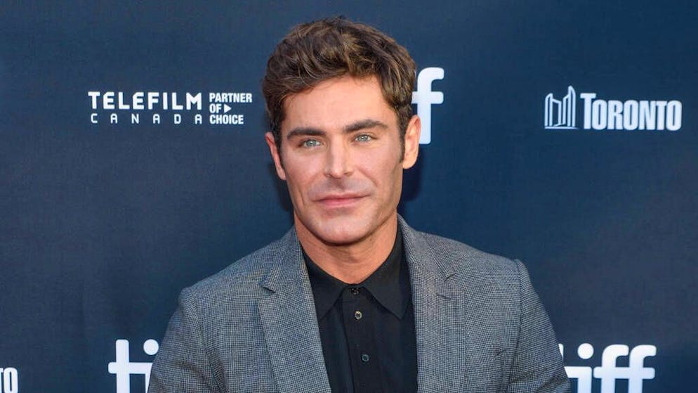 Cinema. Primo film di Matthew Perry, Zac Efron rifiuta di partecipare