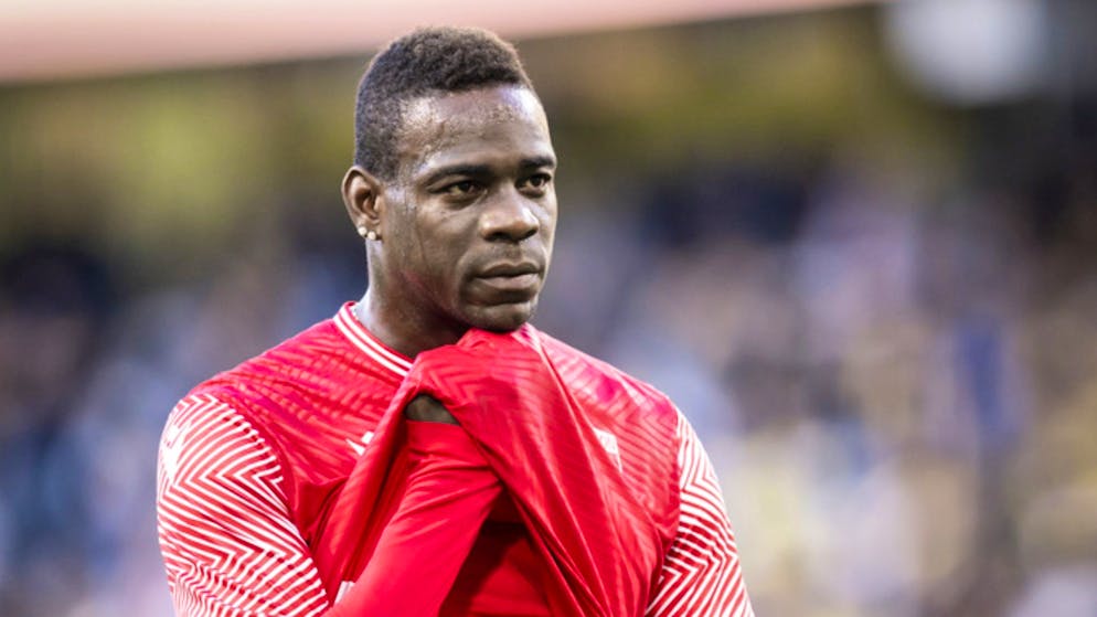 Liga eröffnet Verfahren. Provisorische Sperre für Balotelli nach Mittelfinger-Eklat