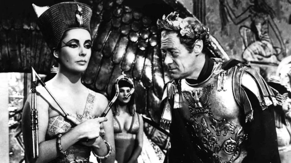 Legendäre Herrscherin: Liz Taylor und Rex Harrison als Kleopatra und Julius Cäser in «Cleopatra» von 1963.