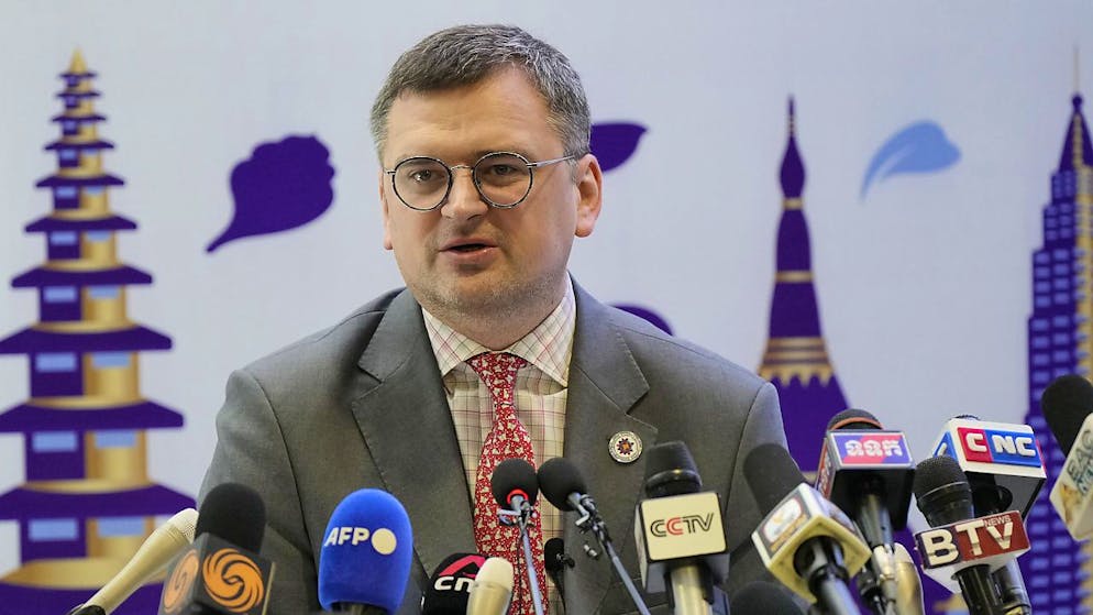 «La dernière fois, j'avais dit trois mots: des armes, des armes, des armes. Cette fois, j'ai trois autres mots: plus vite, plus vite et plus vite», a lancé lundi le ministre ukrainien des Affaires étrangères, Dmytro Kouleba. (archives)