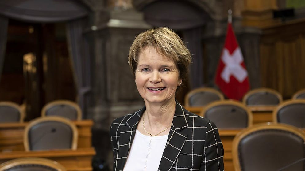 Ständeratspräsidentin Brigitte Häberli-Koller (Mitte) wurde bei der Evakuierung des Bundeshauses am Dienstag in ihrem Büro vergessen.